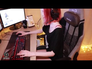 nerdy gamer girl fucked hard while playing video game (3031)